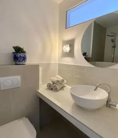 Big Studio With Beautiful Seaview Apartment *